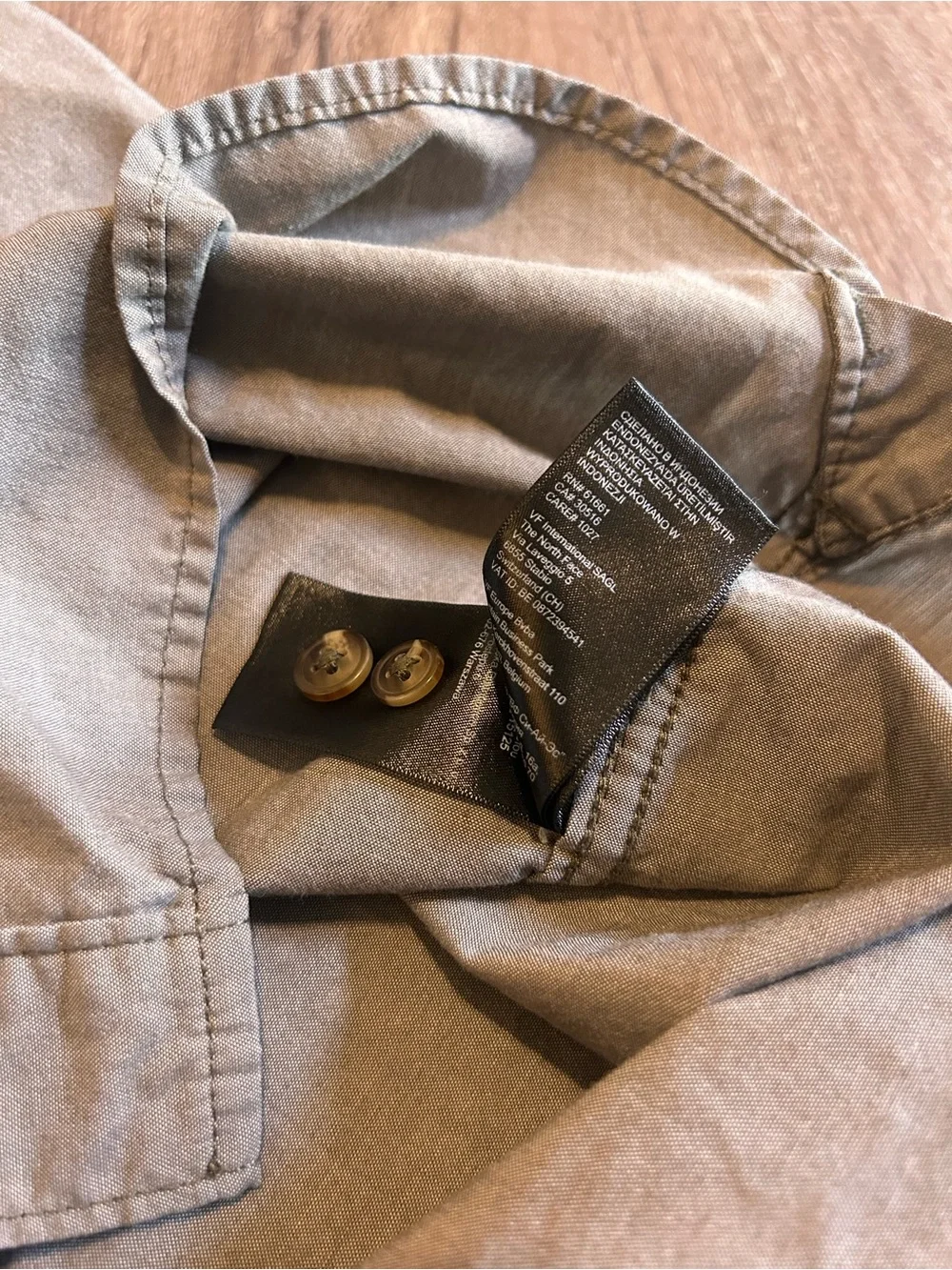 Men's Long-Sleeve Button-Down Shirt - Large